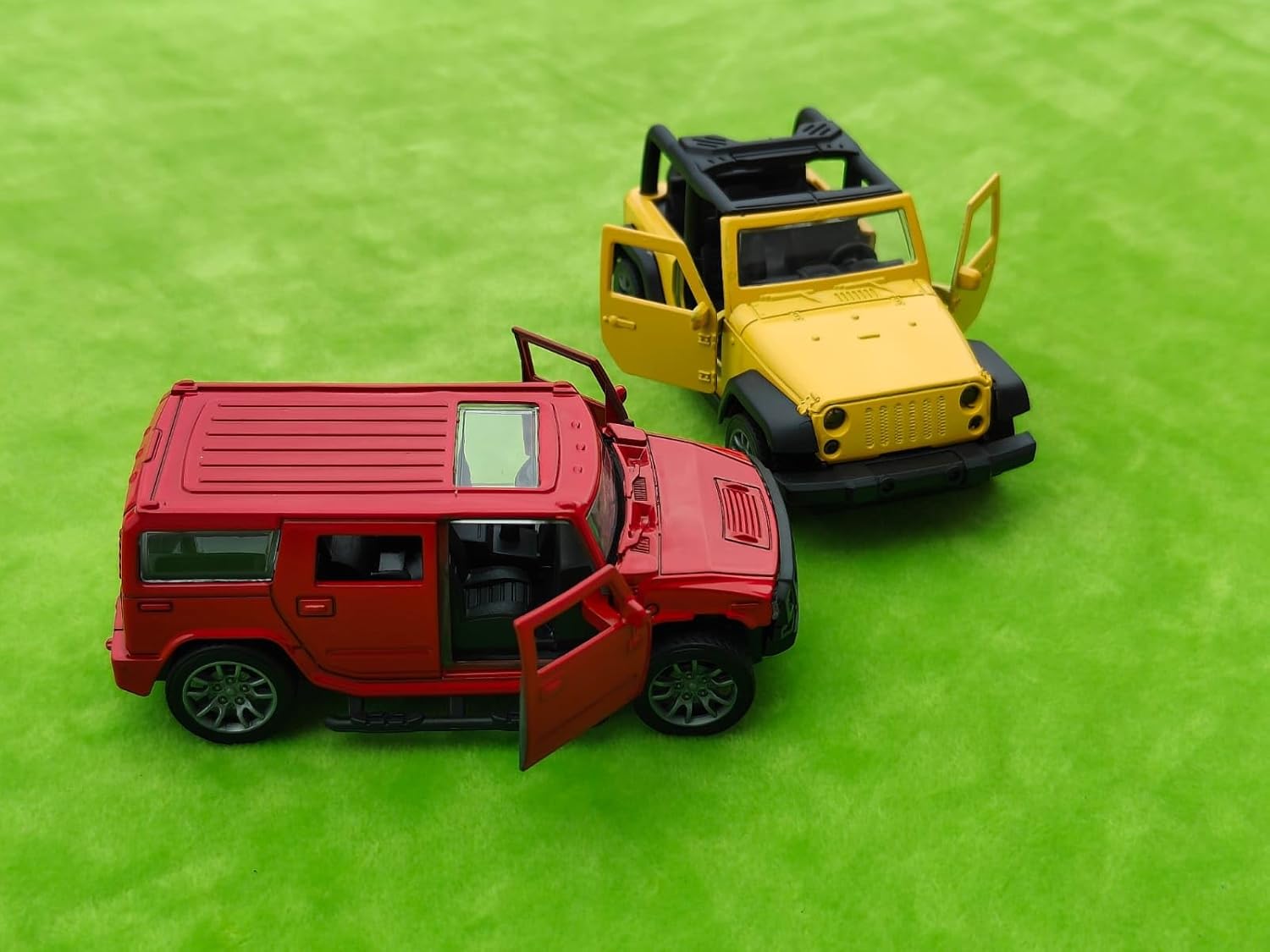 Amisha Gift Gallery Die Cast Metal Toy Cars Pullback Toy Cars for Kids Thar Off Road Toy Car and Hummer Toy Cars 2-Piece Set Door Openable Muilti Colour As Per Availability