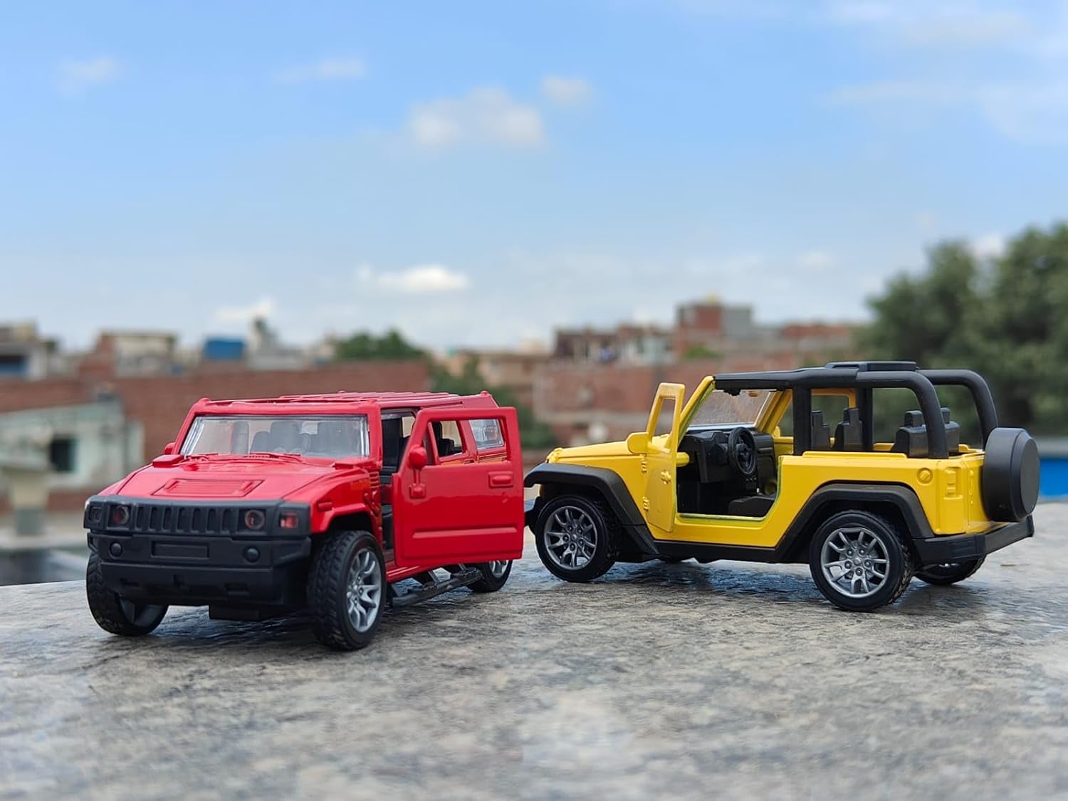 Amisha Gift Gallery Die Cast Metal Toy Cars Pullback Toy Cars for Kids Thar Off Road Toy Car and Hummer Toy Cars 2-Piece Set Door Openable Muilti Colour As Per Availability